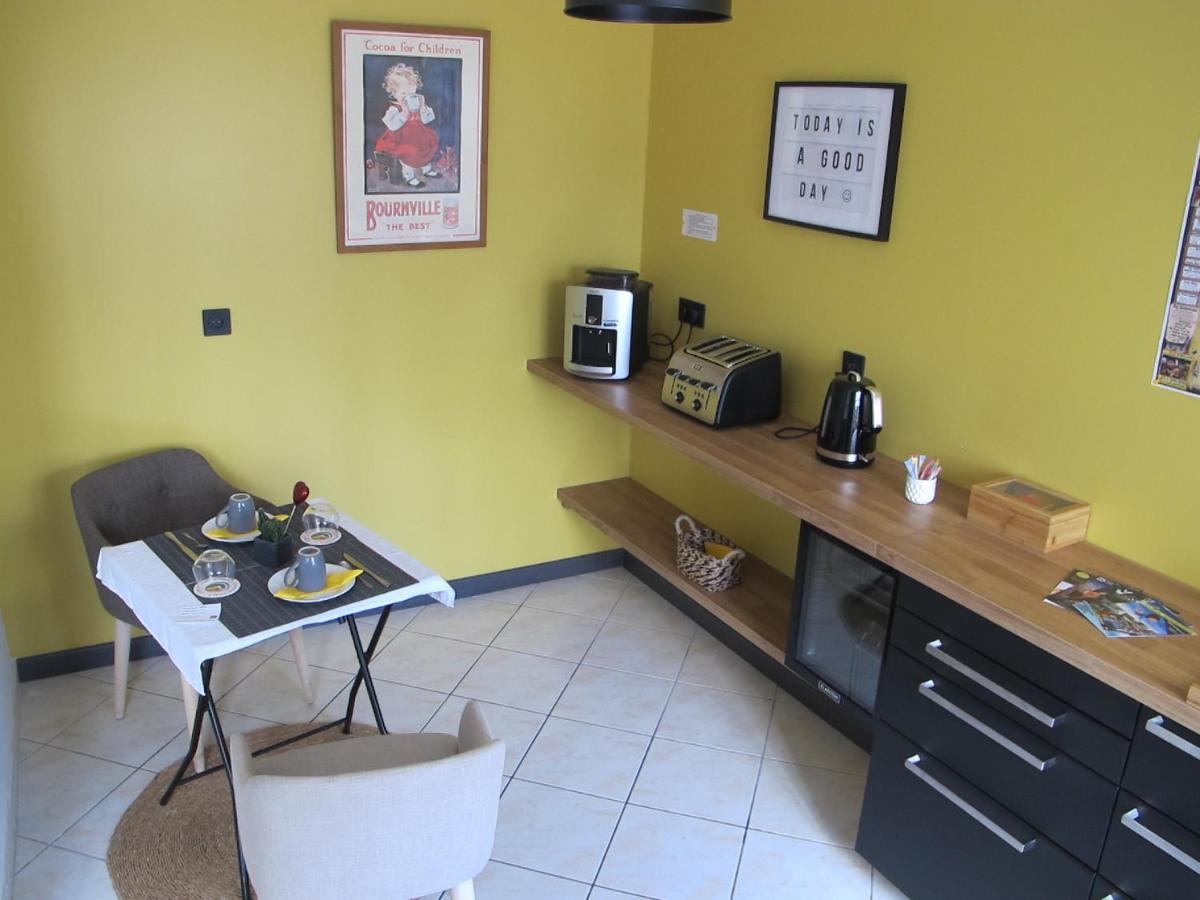 Le104Bis Bed & Breakfast ปัวติเยร์ ภายนอก รูปภาพ