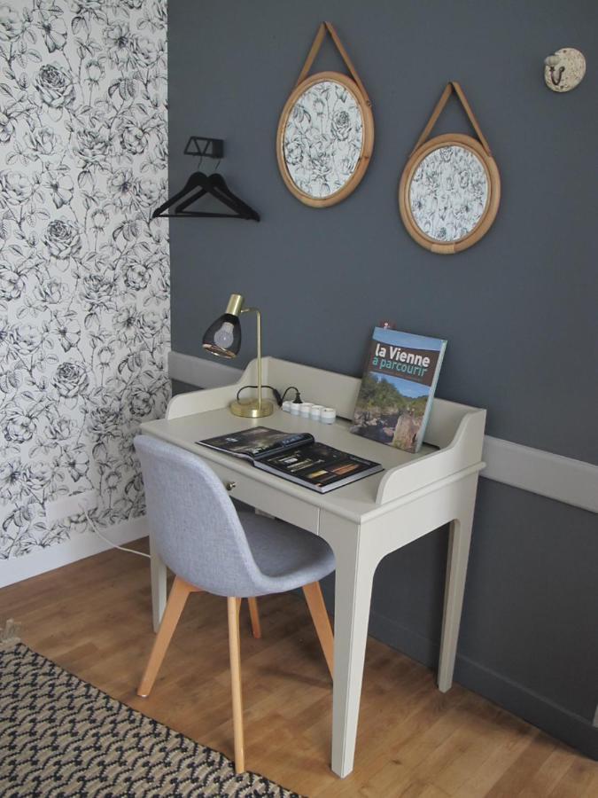 Le104Bis Bed & Breakfast ปัวติเยร์ ภายนอก รูปภาพ