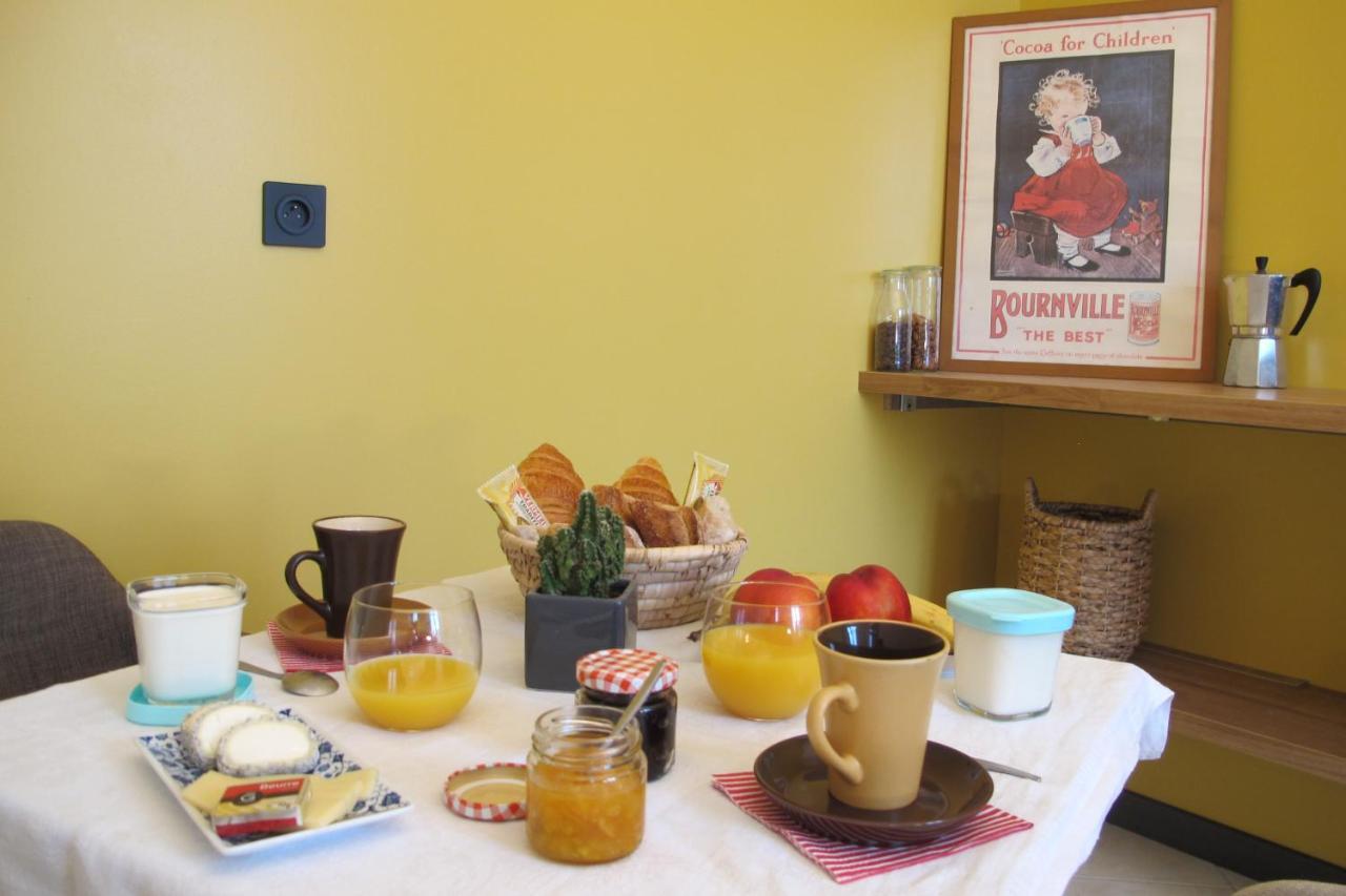 Le104Bis Bed & Breakfast ปัวติเยร์ ภายนอก รูปภาพ