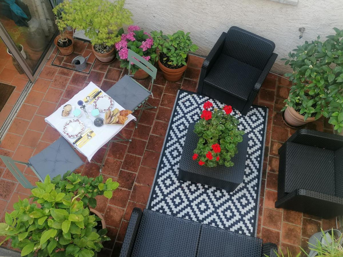 Le104Bis Bed & Breakfast ปัวติเยร์ ภายนอก รูปภาพ